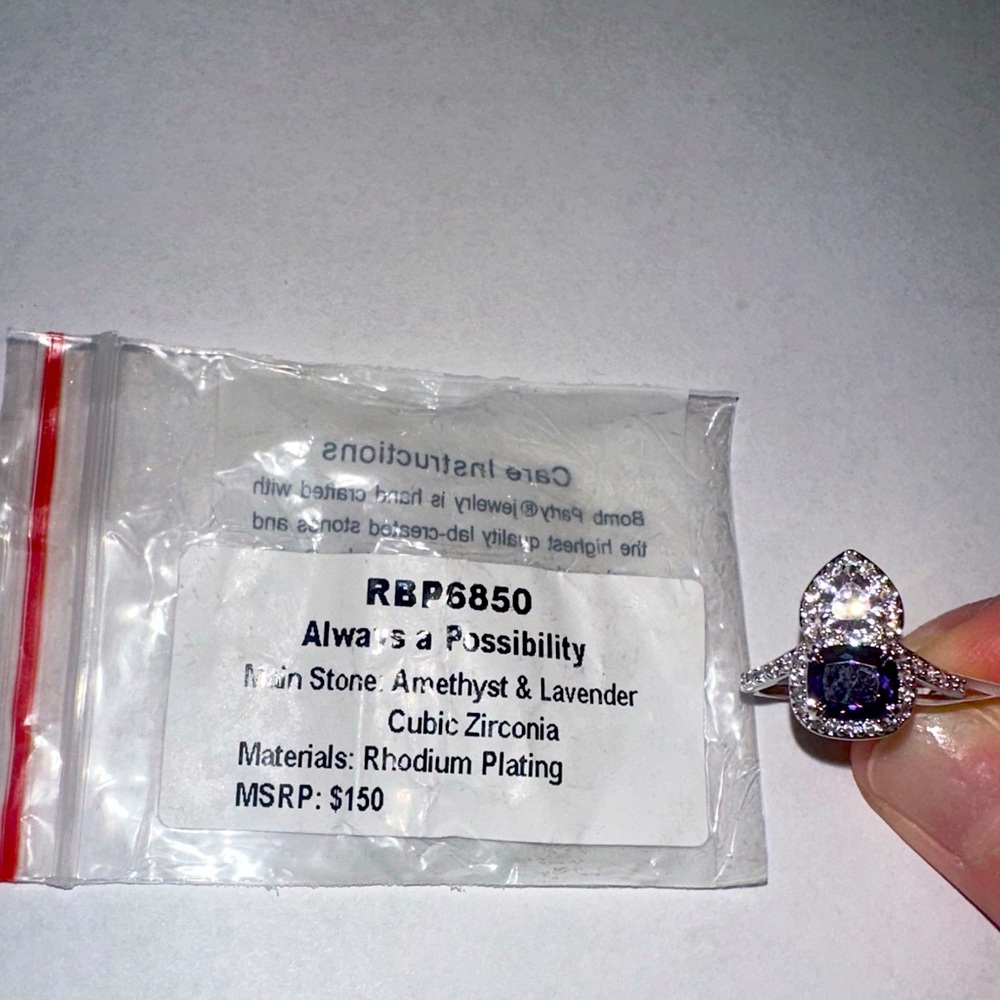 Bomb Party ring Amethyst & Lavender Cubic Zirconia size 5 💜